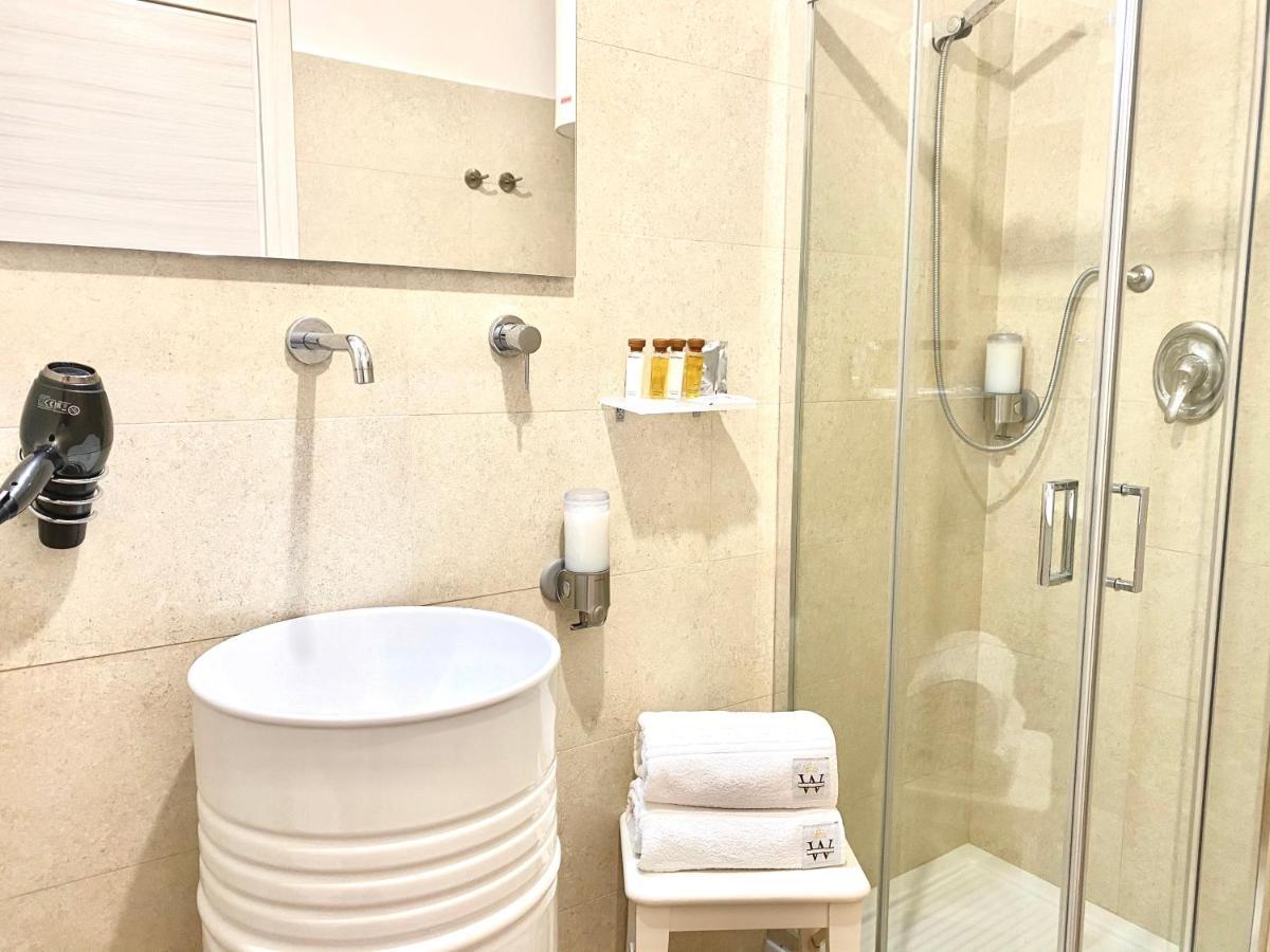 Palace Fontana Di Trevi Apartments Rzym Zewnętrze zdjęcie